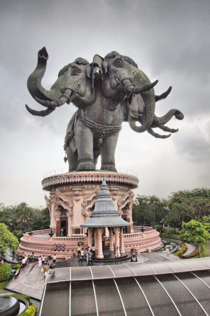 Erawan Museum 三头象建筑正面