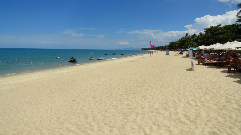 苏梅岛拉迈海滩的海边风景
