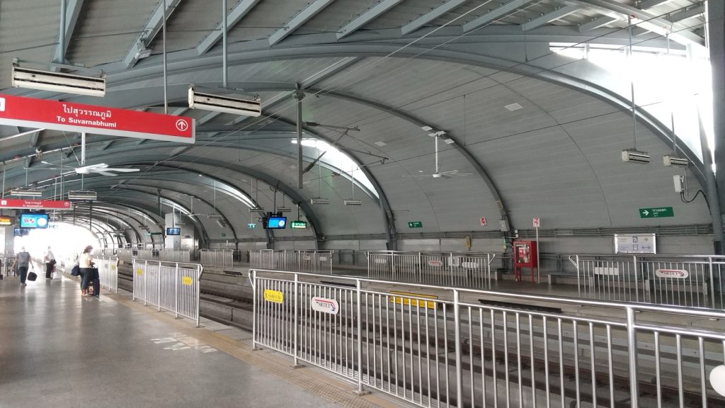 曼谷 Phaya Thai Airport Rail Link 机场快线站台