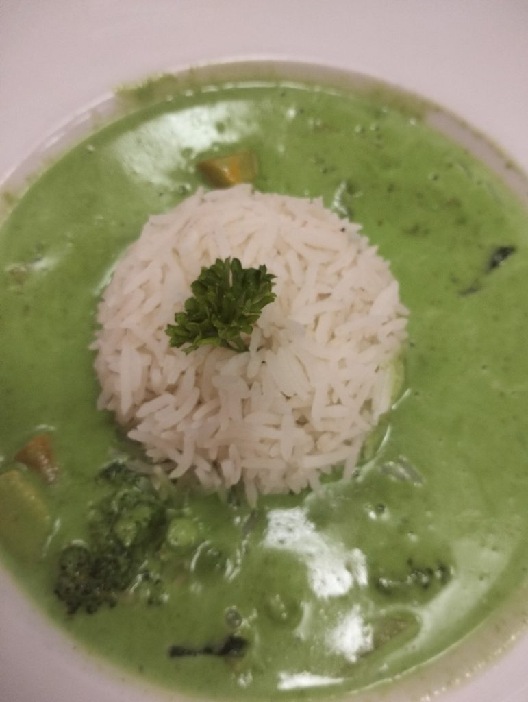 泰式绿咖喱配米饭