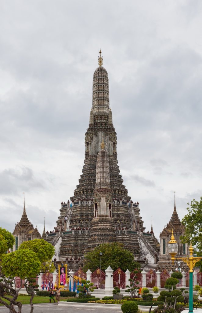 曼谷郑王庙 Wat Arun 寺院全景