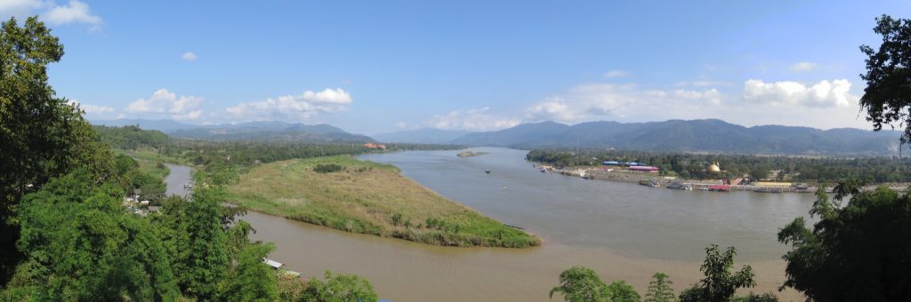 清莱金三角 Golden Triangle 河岸取景角度