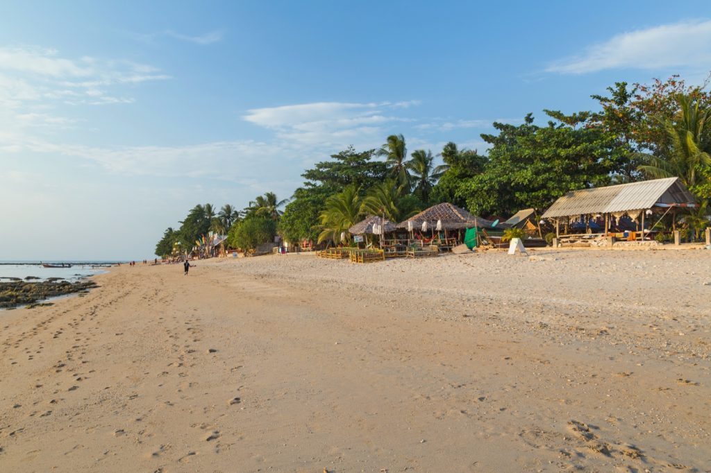 甲米兰塔岛 Klong Khong Beach 海滩