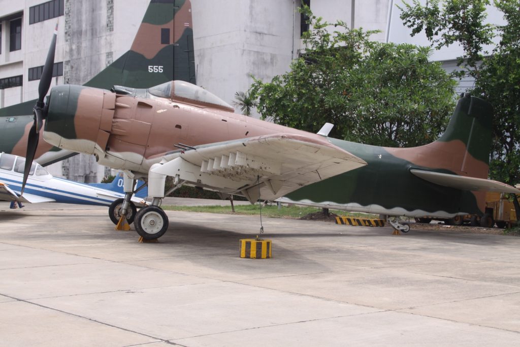 泰国皇家空军博物馆露天展区迷彩 Douglas A-1J Skyraider