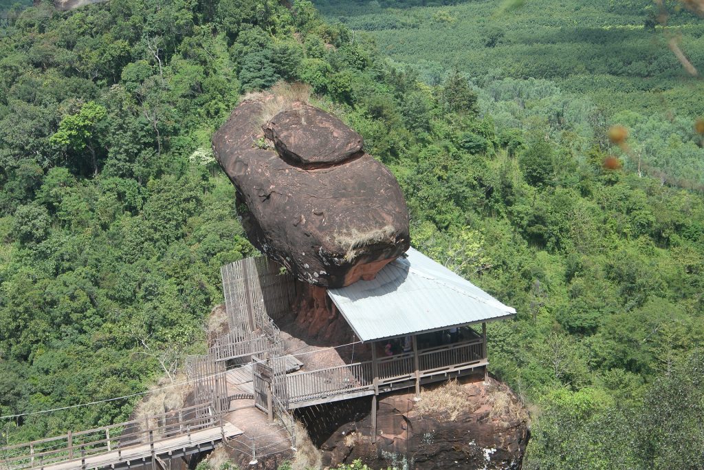 普托克山岩石空间与寺院步行路线