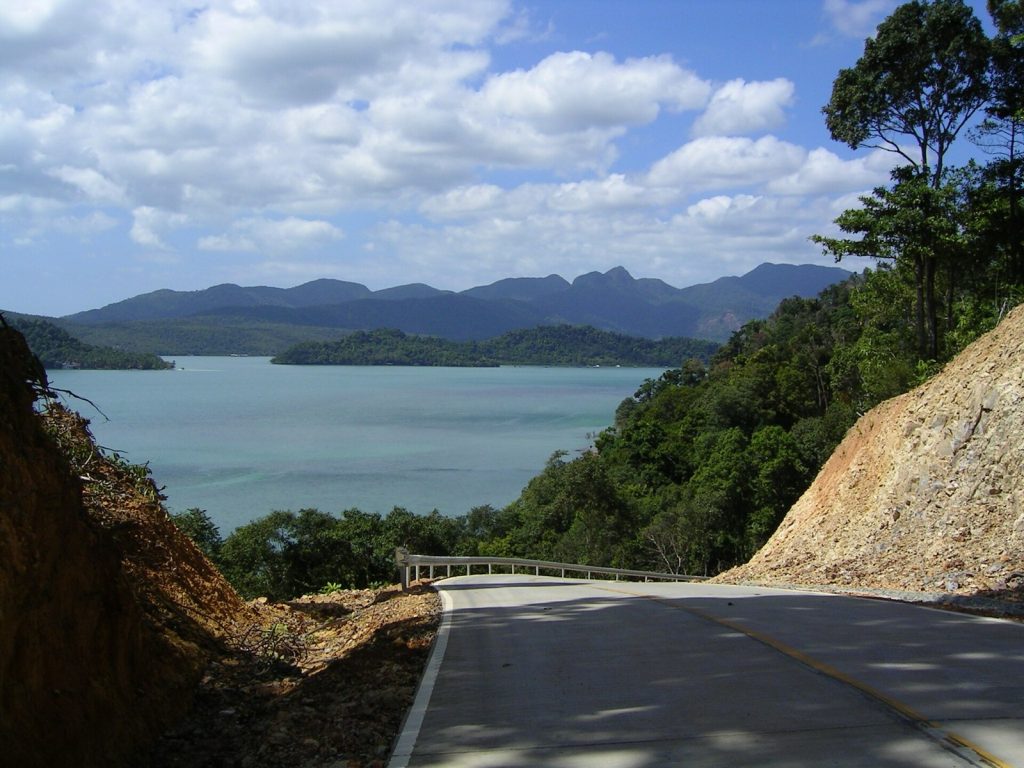 象岛沿海公路和山坡