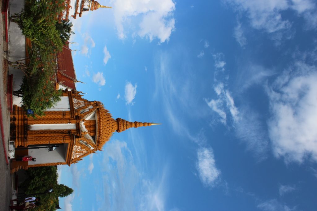 洛坤Nai Mueang街区餐饮环境