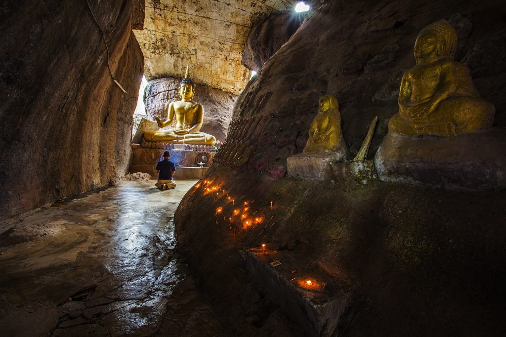 克隆潘森林寺建筑景观