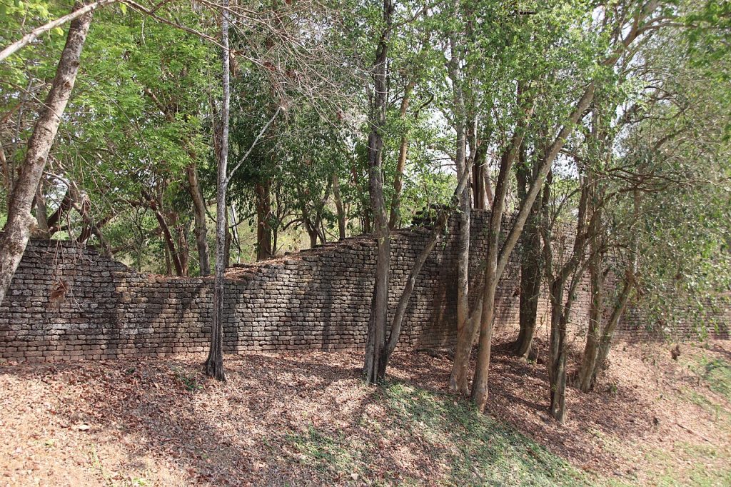 西萨查那莱历史公园古城墙遗迹