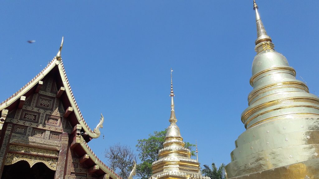 清迈帕辛寺,来康佛殿里的壁画与金纹