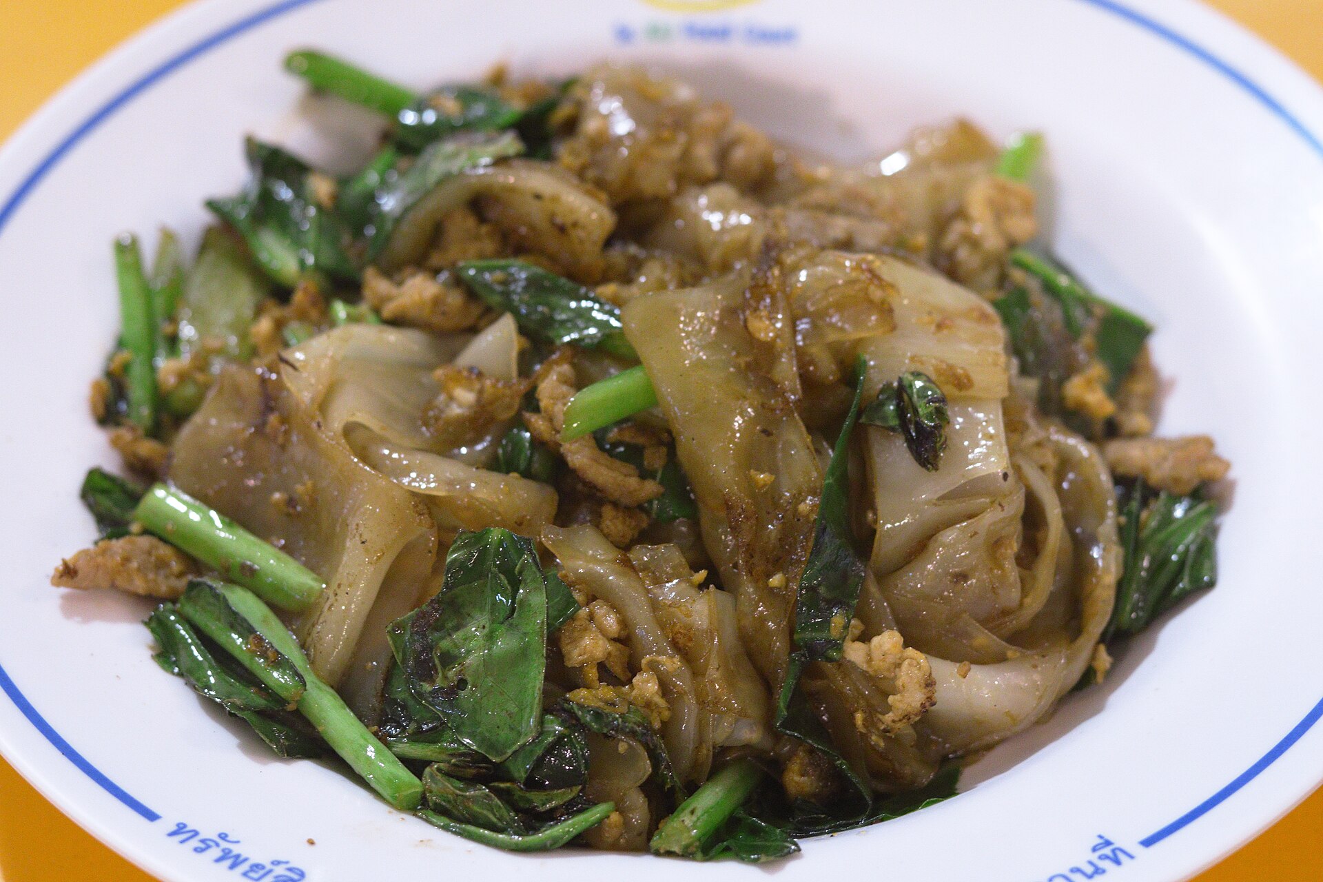 泰式酱油炒河粉,宽粉边缘的焦香从哪里来